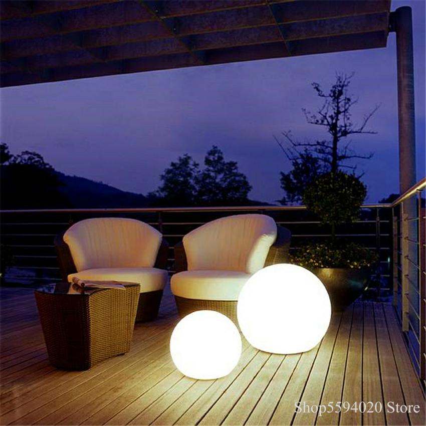 Floor Lamp Tripod - Nowoczesna kula LED lampy podłogowe Home