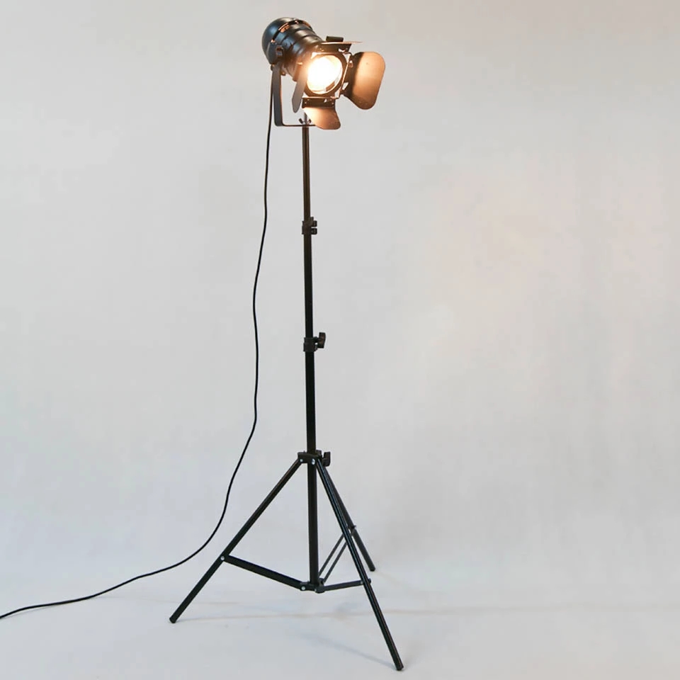 Przemysłowy Bar kreatywny Stud – Floor Lamp Tripod recenzja i cena