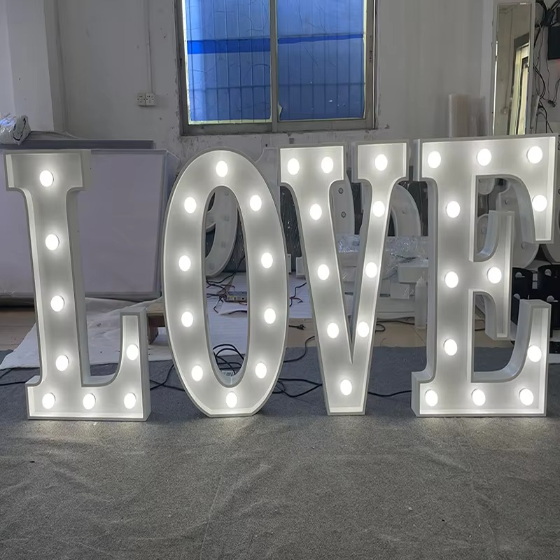 Dekoracje Ślubne Litery Marque – Light Up Letters Marquee recenzja i cena