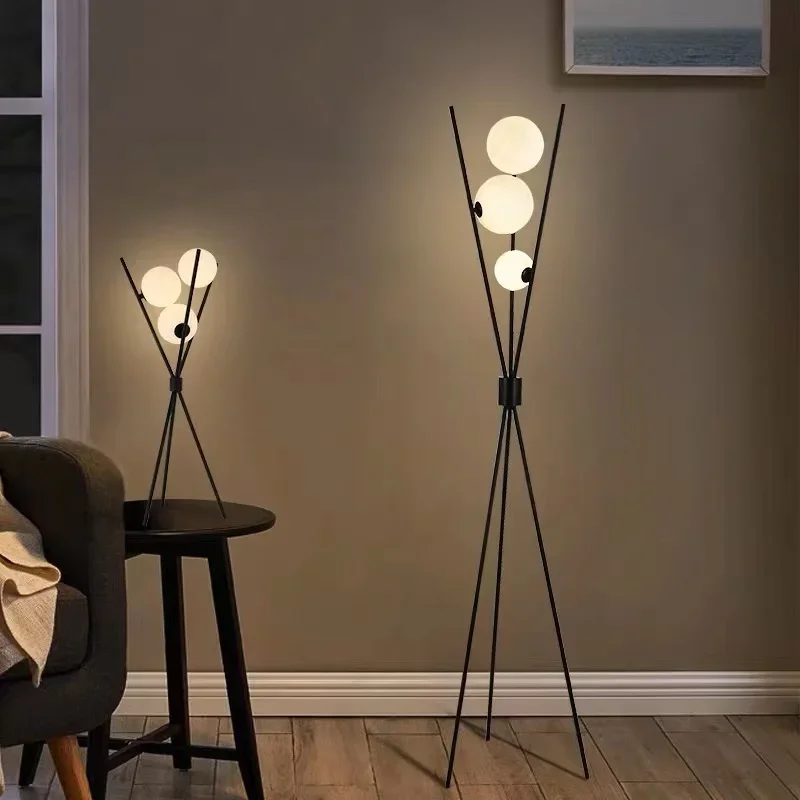 Lampa podłogowa Artpad Nordic  – Floor Lamp Tripod recenzja i cena