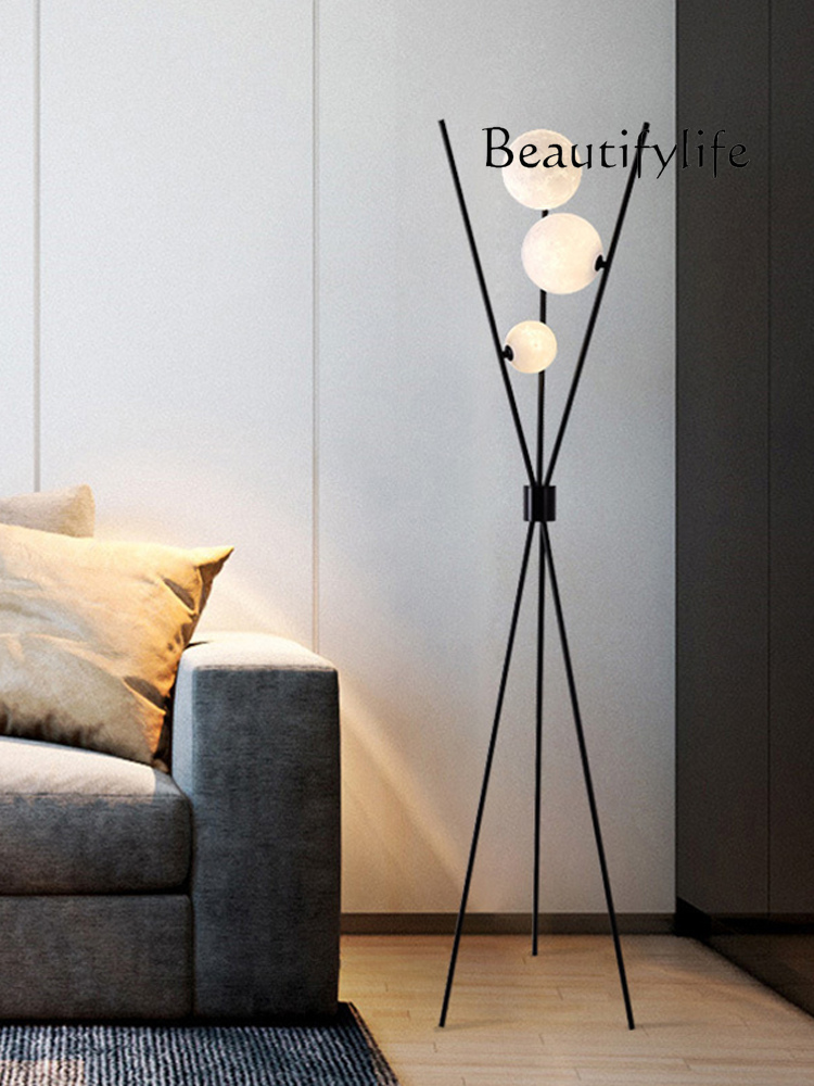 Lampa podłogowa trójnóg z moty – Floor Lamp Tripod recenzja i cena