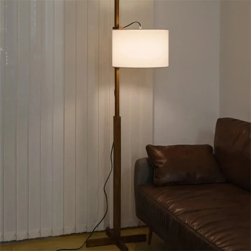 Japońska Podnoszona Drewniana  – Floor Lamp Tripod recenzja i cena