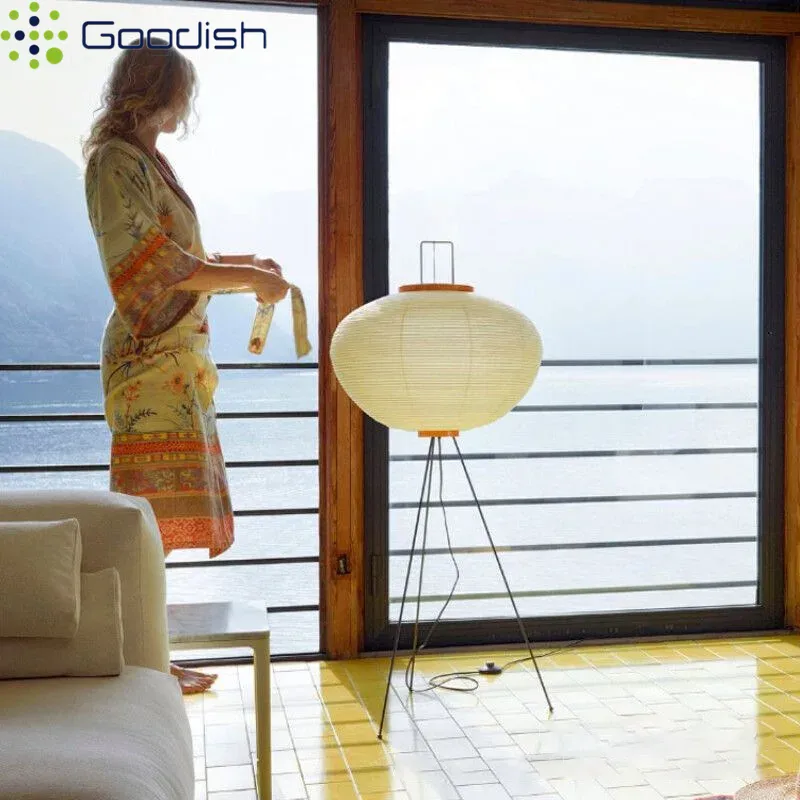 Nowoczesne, minimalistyczne, l – Floor Lamp Tripod recenzja i cena