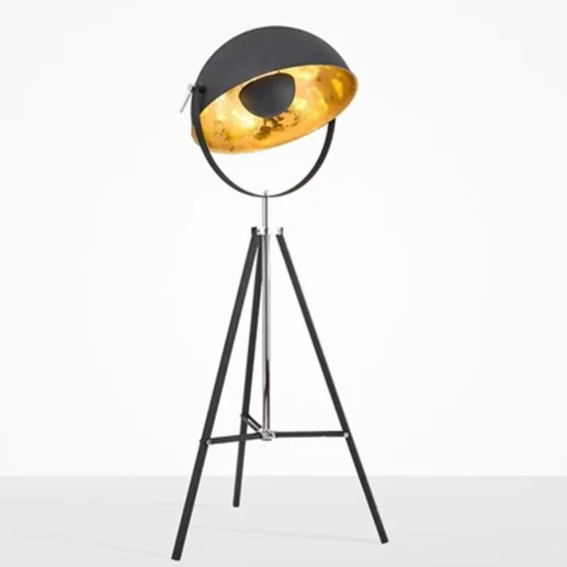 Nowoczesna, amerykańska, lampa – Floor Lamp Tripod recenzja i cena